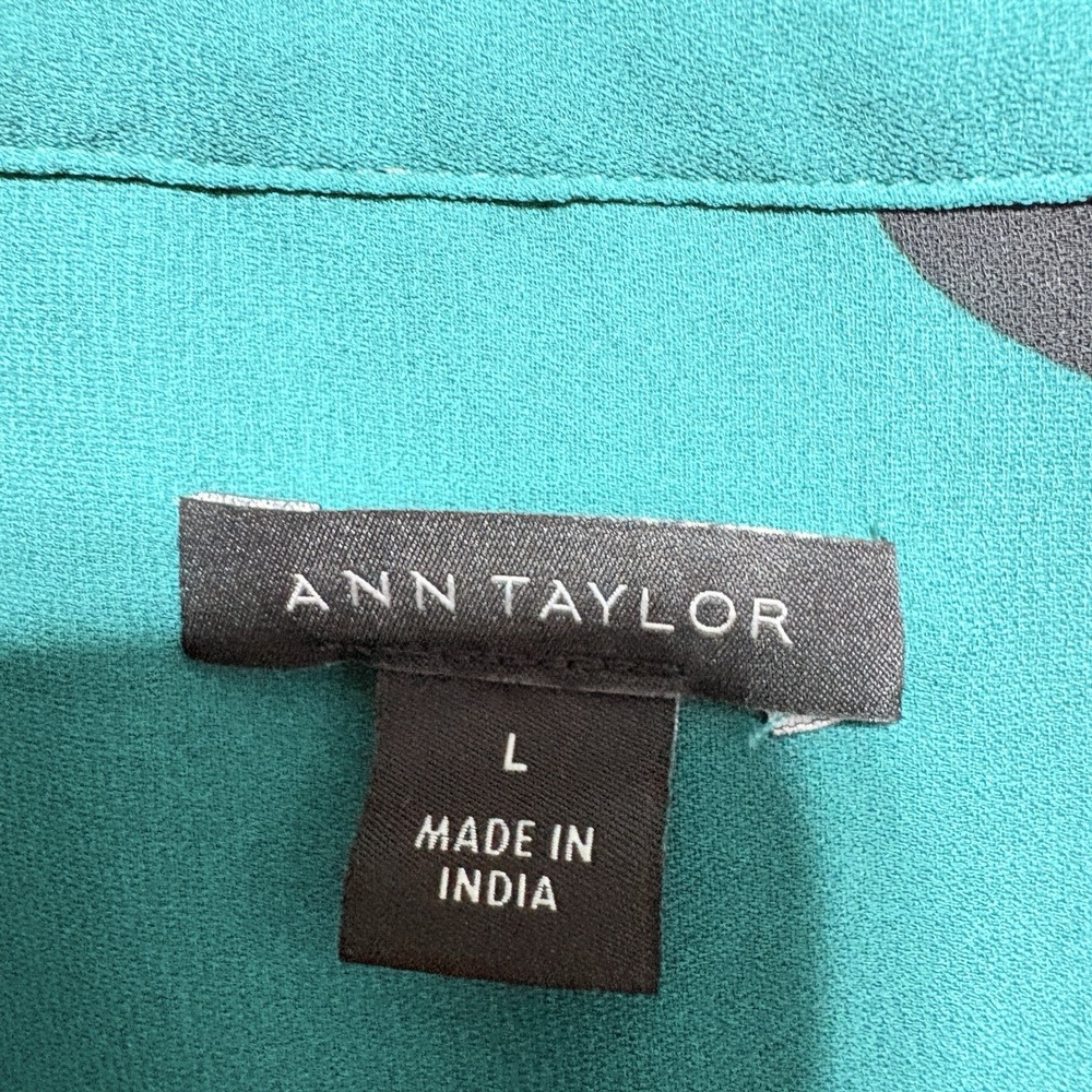 Ann Taylor Blouse Womens L Teal Black Floral Puff Sleeve Button Front Career - Picture 7 of 8